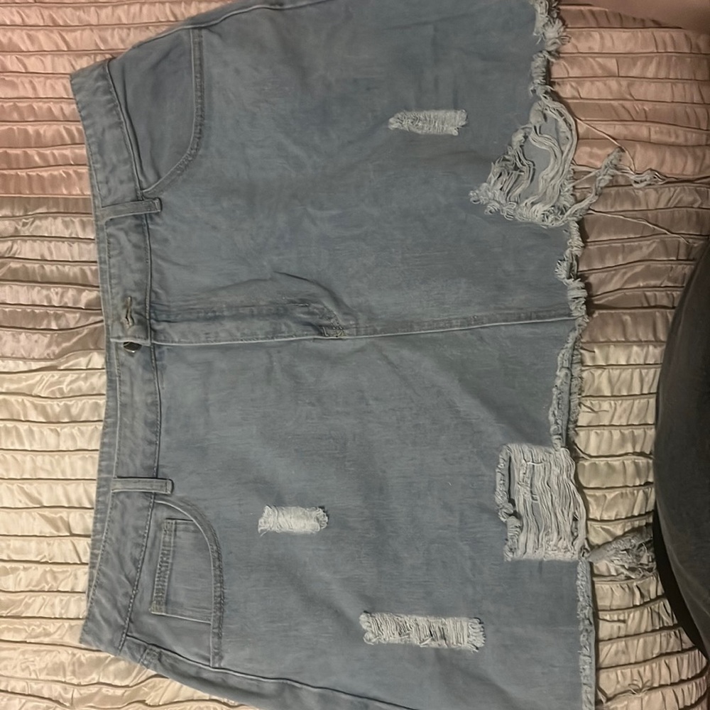 Ripped denim skirt